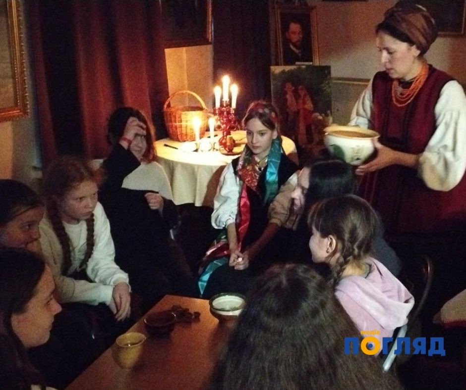 Учениці Малютянської гімназії завітали на вечорниці до Музею Миколи Пимоненка  (ФОТО) - зображення